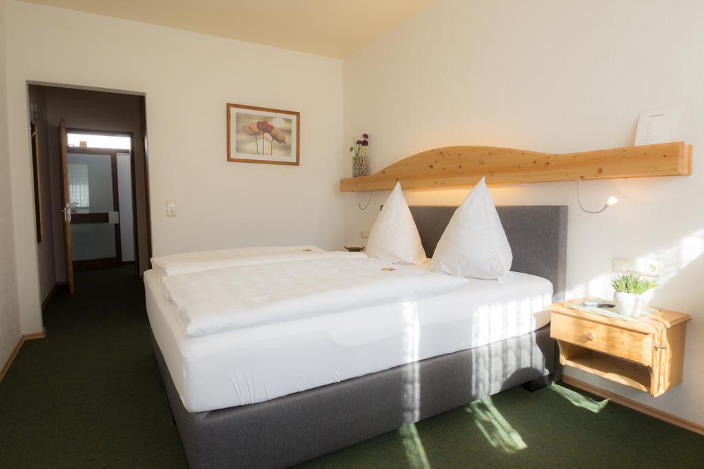 Hotel Am Lingelbach 크눌발트 객실 사진